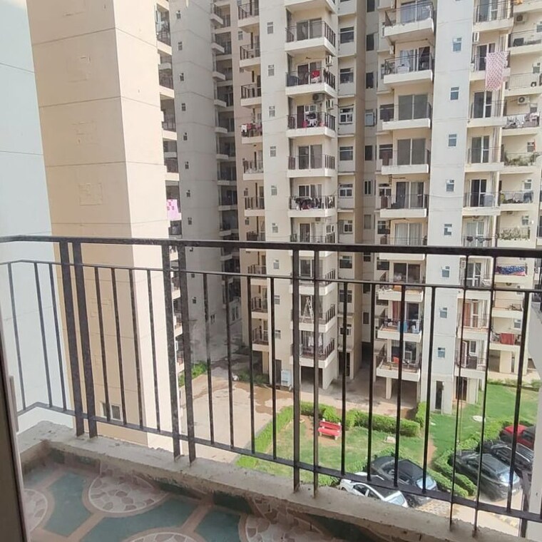 Exterior View, pivotal-paradise 3 Bedroom 1250 Sq.Ft. Apartment In Sector 62 Gurgaon 10029153