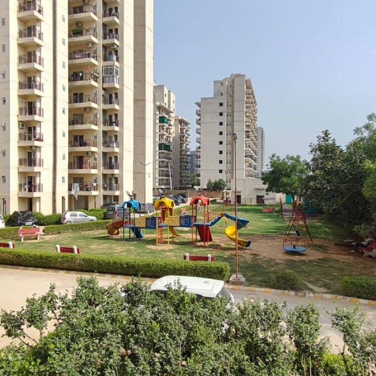 Exterior View, pivotal-paradise 3 Bedroom 1250 Sq.Ft. Apartment In Sector 62 Gurgaon 10029153