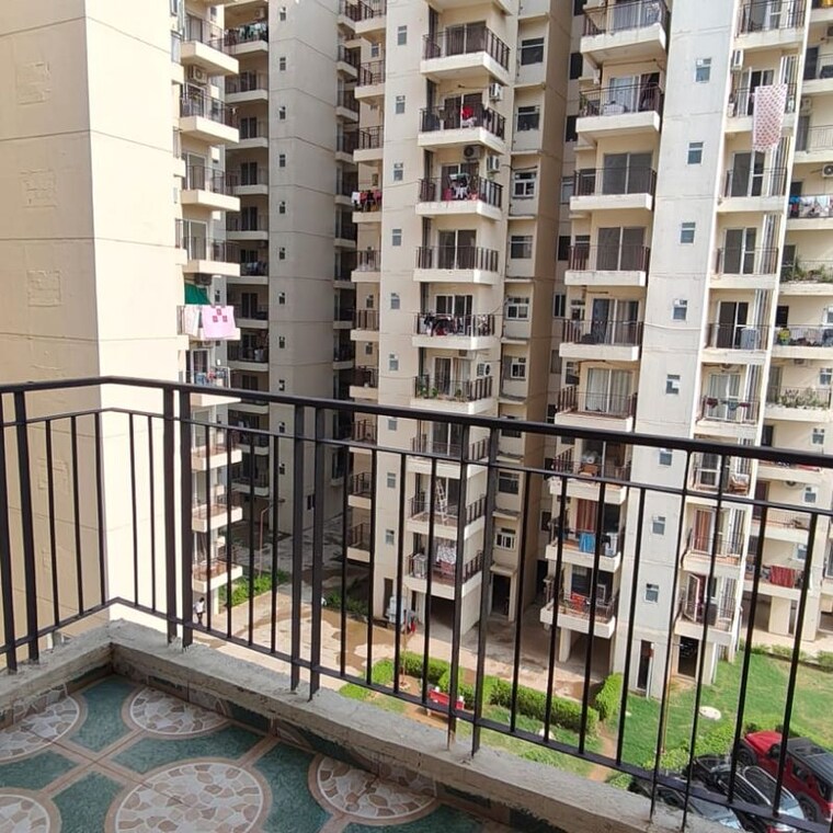 Balcony, pivotal-paradise 3 Bedroom 1250 Sq.Ft. Apartment In Sector 62 Gurgaon 10029153