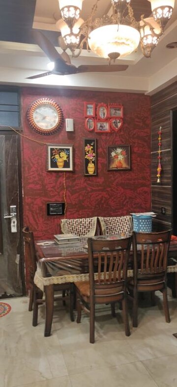 Living Room in 2 BHK Builder Floor at Parakh Homes, Gyan Khand I – for Rent