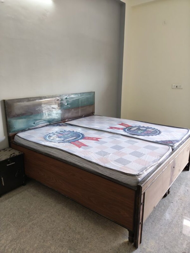 Bedroom, basai 1 RK 350 Sq.Ft. Builder Floor In Basai Noida 10029182