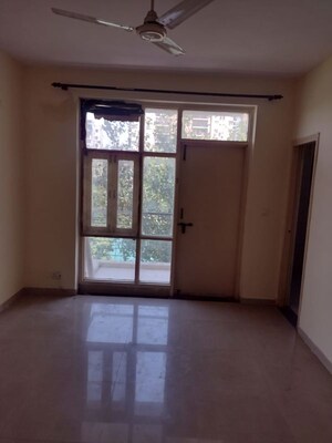 Room in 3 BHK Apartment at BPTP Park 81, Sector 81 – for Rent