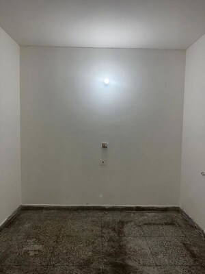 Room in 3 BHK Apartment at BPTP Park 81, Sector 81 – for Rent