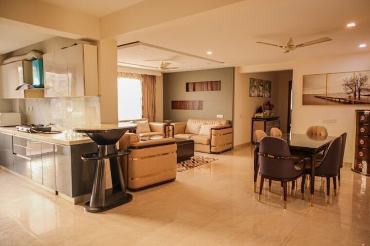 Living Room, ambala highway 5 Bedroom 4100 Sq.Ft. Apartment In Ambala Highway Zirakpur 10029228