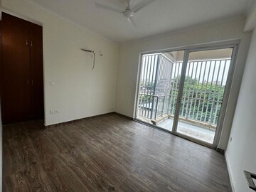 Room in 4 BHK Builder Floor at SS Aaron Ville, Sector 48 – for Sale