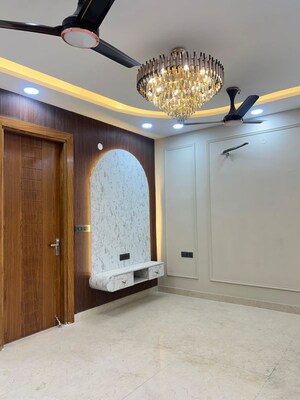 Bedroom in 3 BHK Builder Floor at BPTP Parkland Pride, Sector 77 – for Sale