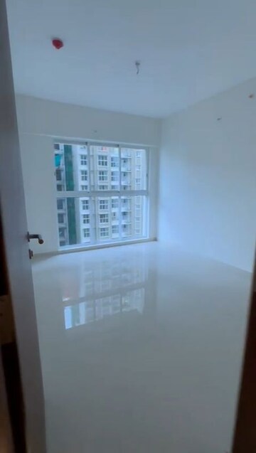 Master Plan in 3 BHK Apartment at Lodha Amara, Kolshet Road – for Rent