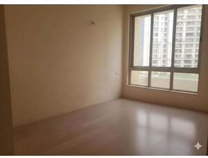 Room in 3 BHK Apartment at Hiranandani Estate Rodas Enclave, Ghodbunder Road – for Rent