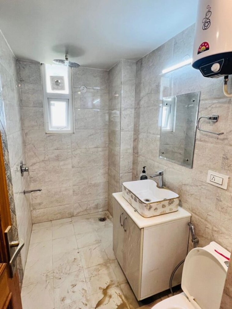 Bathroom, ram-shanti-apartment 3 Bedroom 1900 Sq.Ft. Apartment In Sector 52 Gurgaon 10029348