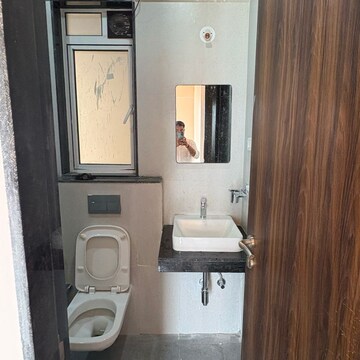 Bathroom in 1 BHK Apartment at Sheth Avante, Mumbai Central Suburbs – for Rent