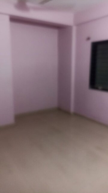 Room in 2 BHK Apartment at Jivraj Park – for Rent