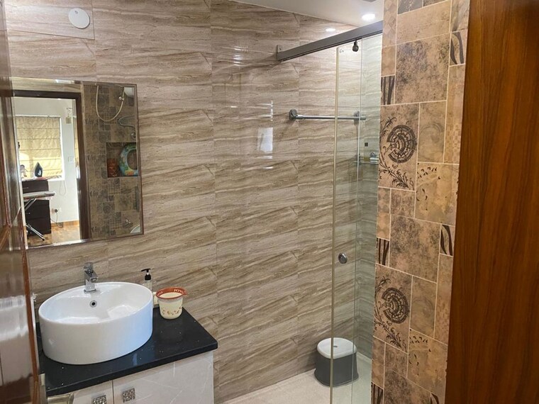 Bathroom, ardee-city-palm-grove-heights 3.5 Bedroom 2585 Sq.Ft. Apartment In Sector 52 Gurgaon 10029399