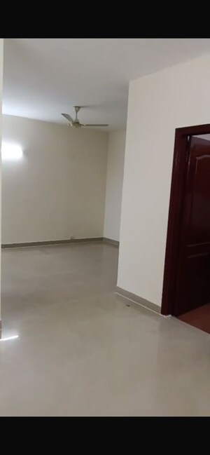 Room in 2 BHK Apartment at Vipul Lavanya, Sector 81 – for Sale