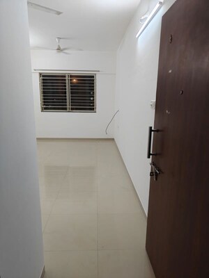 Bathroom in 1.5 BHK Apartment at Kalpataru Exquisite Sierra, Wakad – for Rent