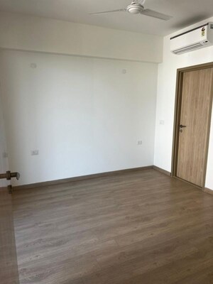 Room in 3.5 BHK Builder Floor at DLF Gardencity Enclave, Sector 93 – for Rent