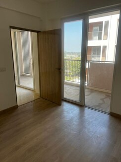 3.5 BHK + Extra Room Builder Floor For Rent in DLF Gardencity Enclave