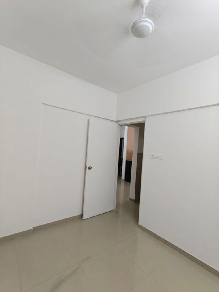 Room, wakad 1.5 Bedroom 750 Sq.Ft. Apartment In Wakad Pune 10029541