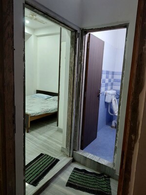 Attached Bathroom in  Pg at C-Scheme – for Rent
