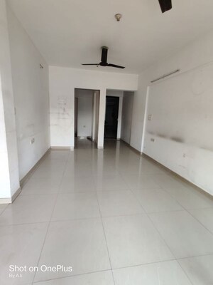 Room in 2 BHK Apartment at Nahar Jonquille And Jamaica, Chandivali – for Rent