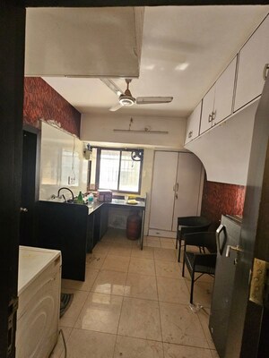 Master Bedroom in 2 BHK Apartment at Atlantic Apartment, Andheri West – for Rent