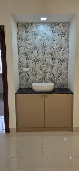 Furnished Amenities in 3 BHK Apartment at RNP 1, Kondapur – for Rent