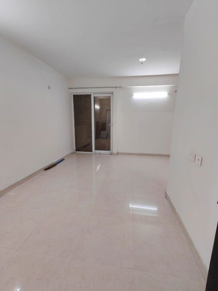 Room, smart-world-gems 2.5 Bedroom 1196 Sq.Ft. Builder Floor In Sector 89 Gurgaon 10030020