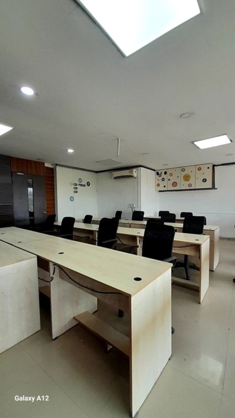 Team Area, pandri Commercial Office Space 1100 Sq.Ft. In Pandri Raipur 10029992