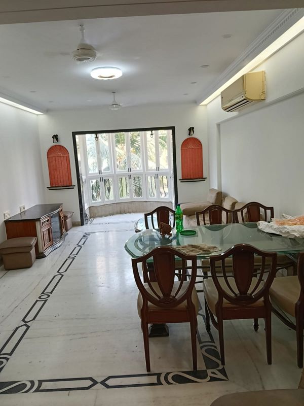 2 BHK + Pooja Room Apartment For Rent in Santacruz West
