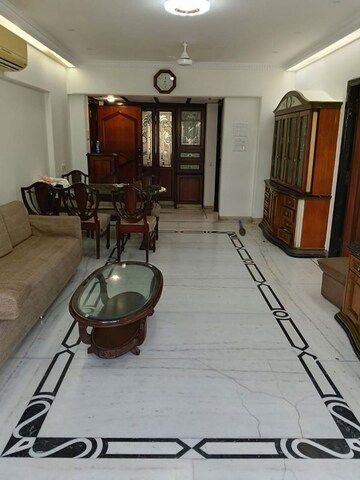 Living Room in 2 BHK Apartment at Santacruz West – for Rent