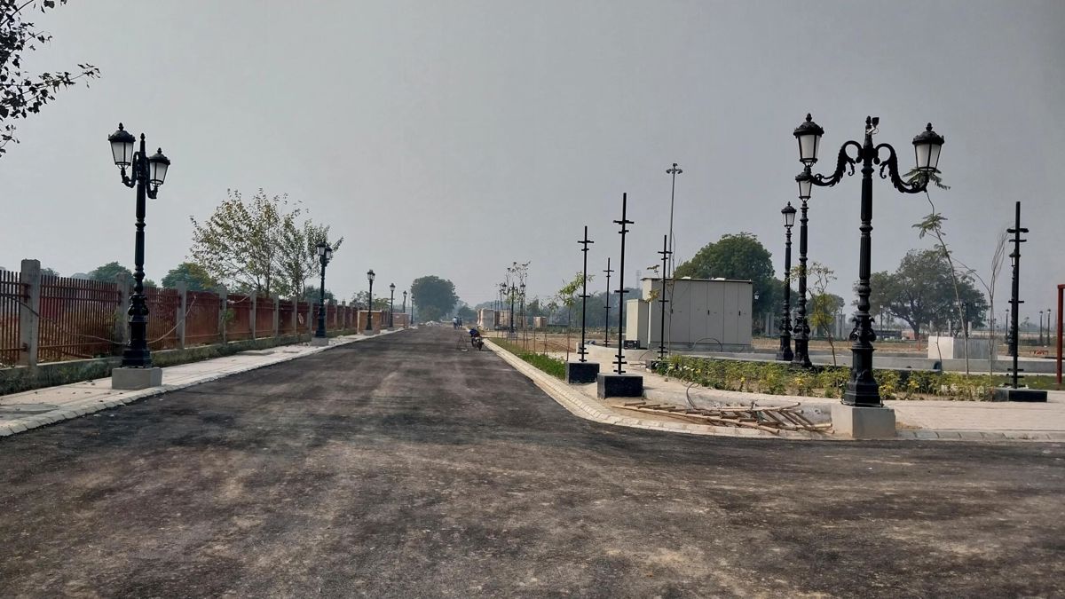Plot For Sale in Amolik Concordia Living