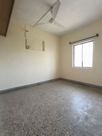 Room in 1 BHK Apartment at Royal Tower CHS Ltd, Borivali West – for Rent