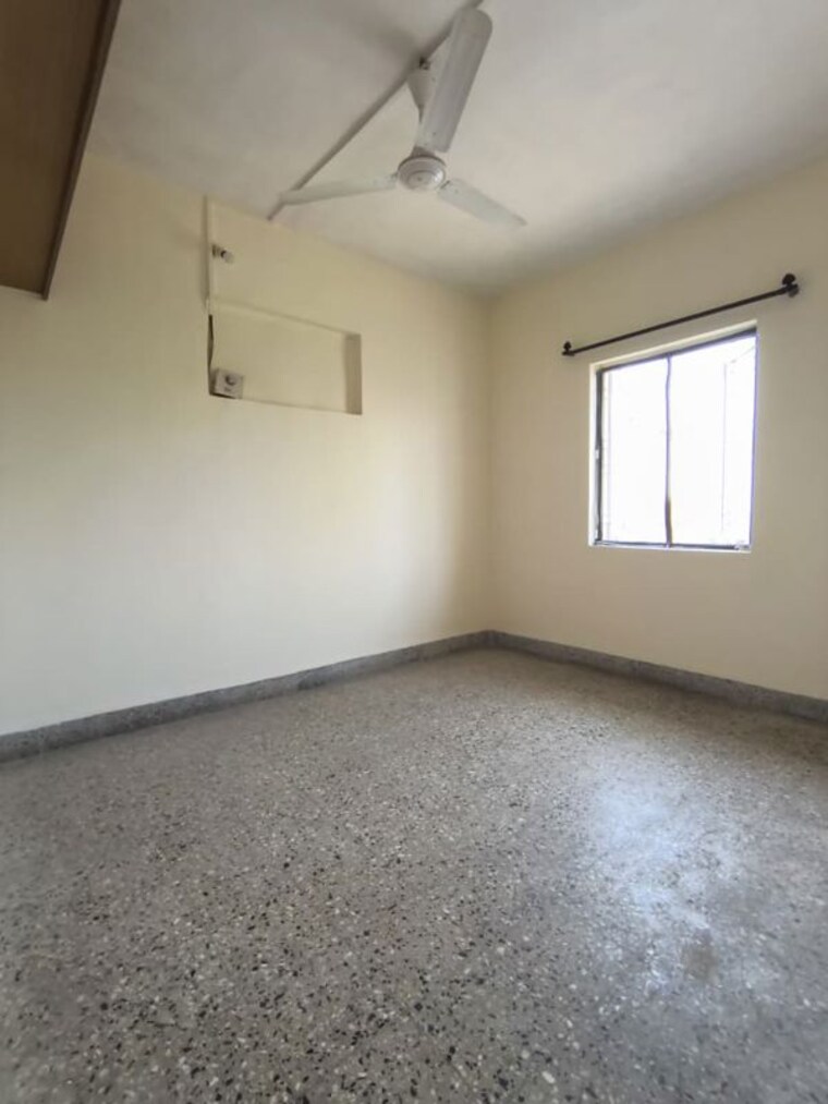 Room, royal-tower-chs-ltd 1 Bedroom 431 Sq.Ft. Apartment In Borivali West Mumbai 10030147