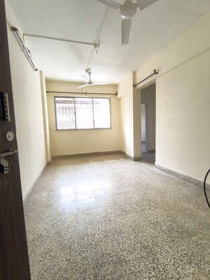 1 BHK Apartment For Rent in Royal Tower CHS Ltd, Borivali West