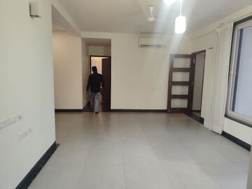 Room in 3 BHK Builder Floor at Sector 57 – for Rent