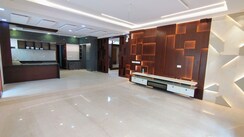5 BHK + Servant Room,Study Room,Extra Room Villa For Rent in Nambiar Belleza
