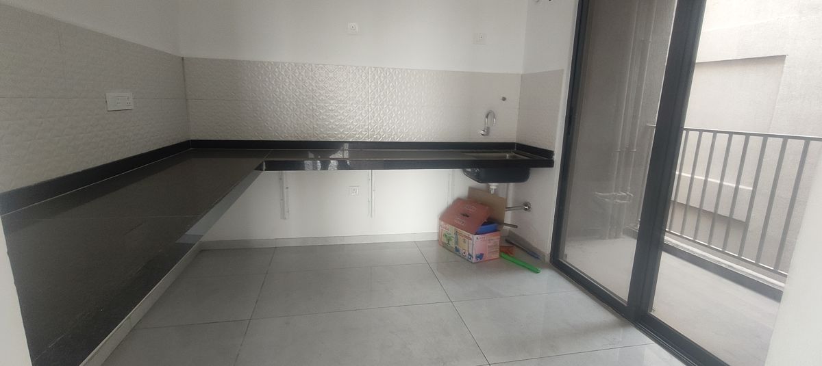 3 BHK 1103 Sq.Ft. Apartment in Mantra Mirari