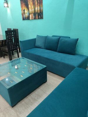 Bedroom in 3.5 BHK Apartment at Unitech Cascades, Pi Greater Noida – for Rent