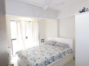 Bedroom in 1.5 BHK Apartment at Paradigm El Signora, Jogeshwari West – for Rent