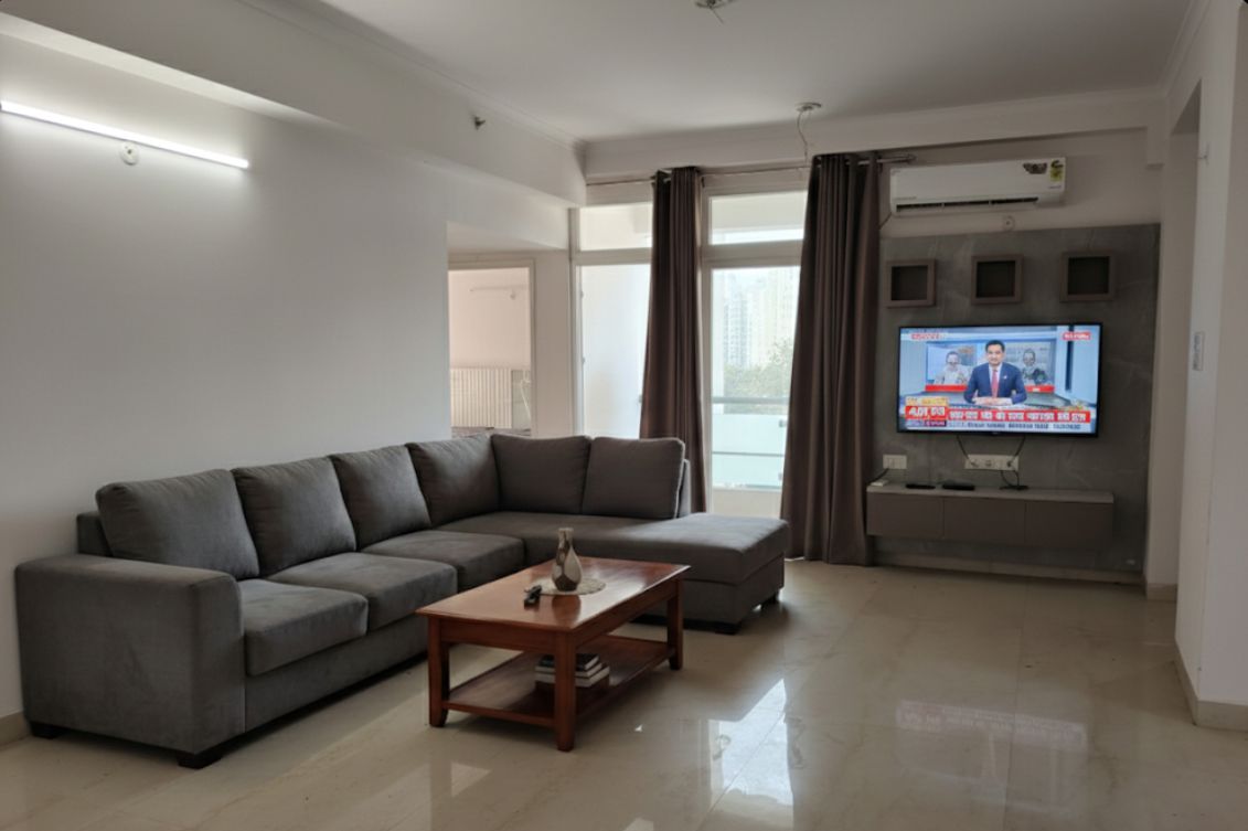 3.5 BHK + Servant Room Apartment For Sale in Rishita Mulberry Heights