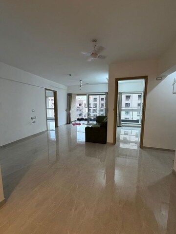 Room in 3 BHK Apartment at Kundan Espacio, Balewadi – for Rent