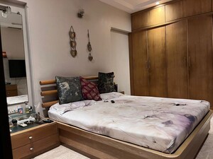 Bedroom in 3 BHK Apartment at Bandra West – for Rent