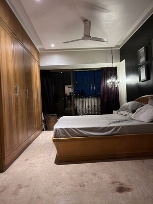 Bedroom in 3 BHK Apartment at Bandra West – for Rent