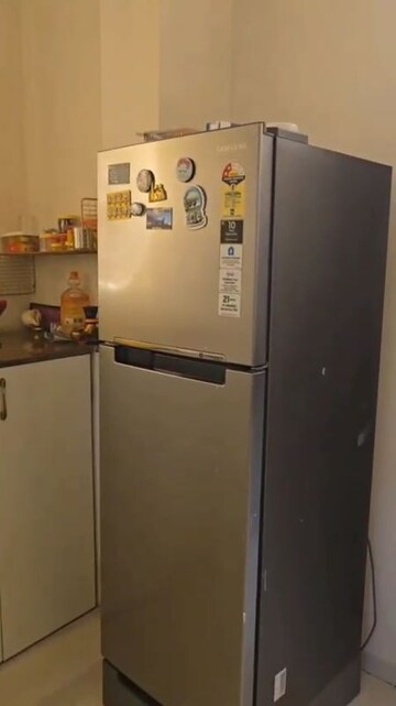 Furnished Amenities in 2 BHK Apartment at Lodha Amara, Kolshet Road – for Rent