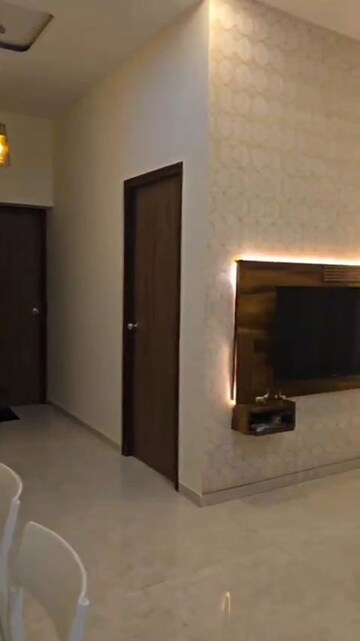 2 BHK Apartment For Rent in Lodha Amara, Kolshet Road