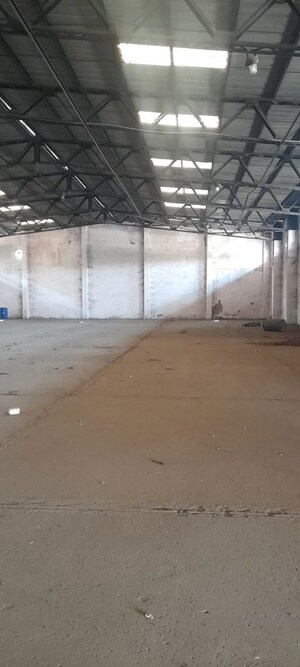 Room in  Warehouse at Mowa – for Rent