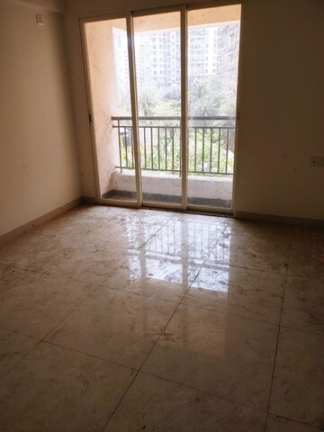 Room in 2 BHK Apartment at Puranik Abitante, Bavdhan – for Rent