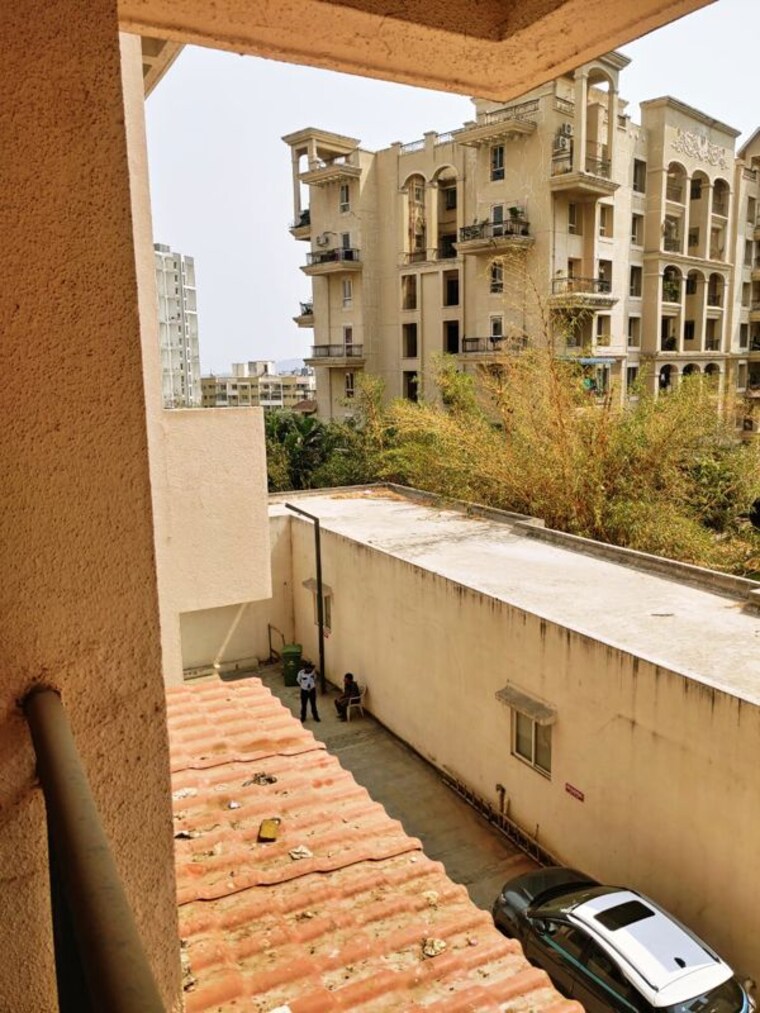 Balcony, puranik-abitante 2 Bedroom 1000 Sq.Ft. Apartment In Bavdhan Pune 10030686