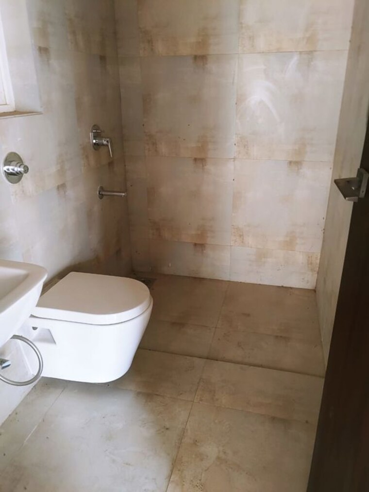 Bathroom, puranik-abitante 2 Bedroom 1000 Sq.Ft. Apartment In Bavdhan Pune 10030686