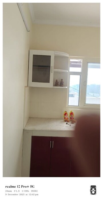 Furnished Amenities in 3 BHK Apartment at Malhar Apartments Mahanagar, Mahanagar – for Rent