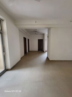 3 BHK Apartment For Sale in Mahagun Mywoods